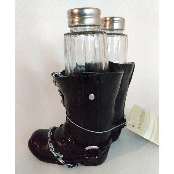 Born To Ride Boot Salt & Pepper Shakers By DWK Corporation-World Of Wonders - Picture 2 of 6